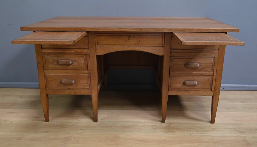 Bureau à Caissons en Chêne massif, établissements Régy – 1940