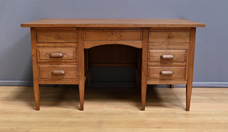 Bureau à Caissons en Chêne massif, établissements Régy – 1940