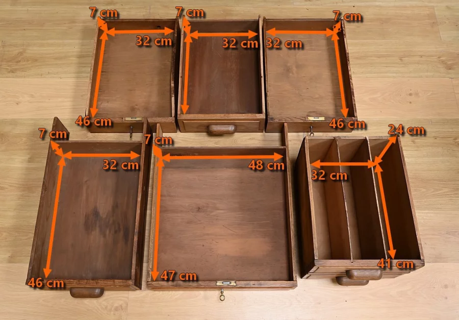 Bureau à Caissons en Chêne massif, établissements Régy – 1940