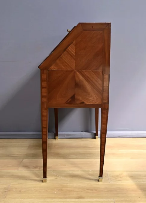 Bureau de Pente en Palissandre et Acajou, style Louis XVI – Milieu XIXe
