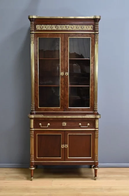 Книжный шкаф-бюро в стиле Людовика XVI