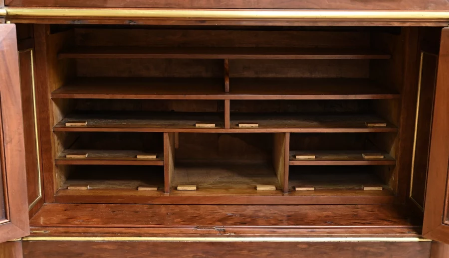 Книжный шкаф-бюро в стиле Людовика XVI