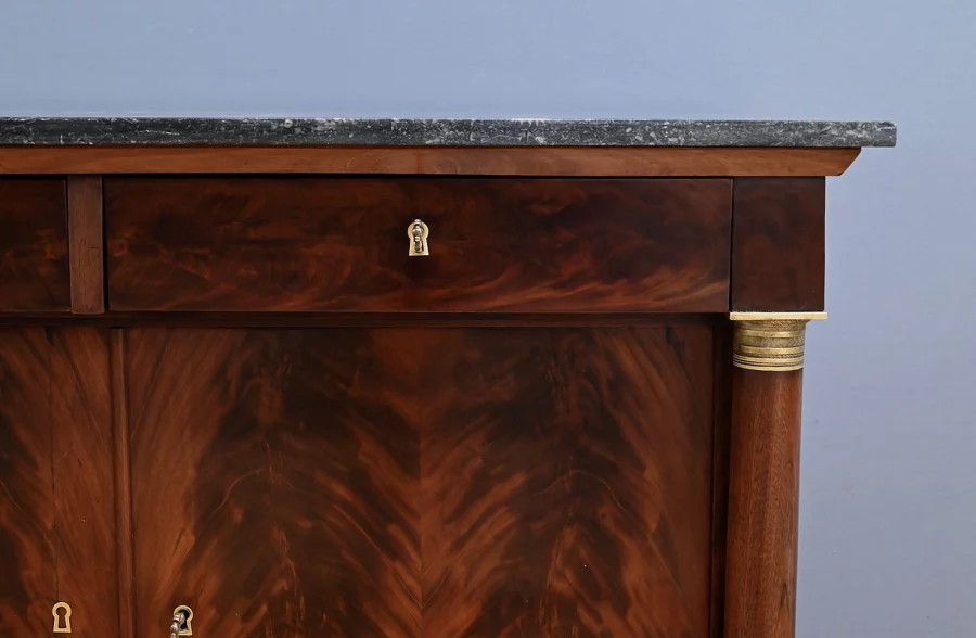 BUFFET ESTILO IMPERIO FRANCÉS