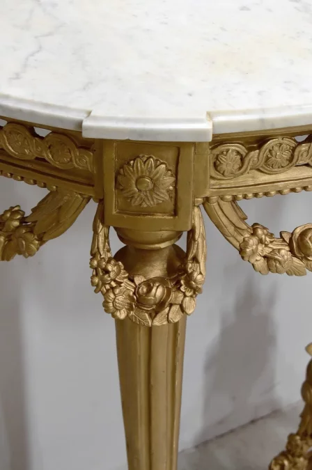 KONSOLENTISCH IM LOUIS XVI-STIL