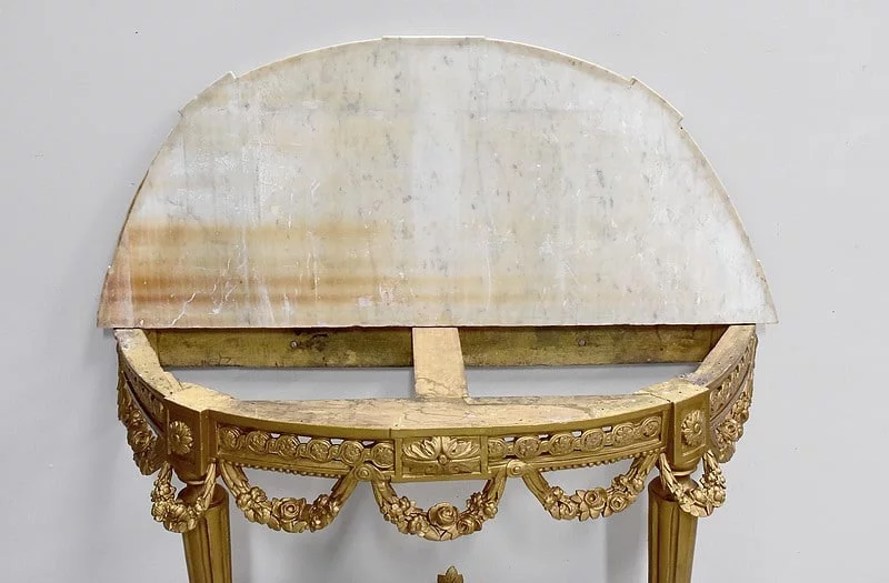 KONSOLENTISCH IM LOUIS XVI-STIL