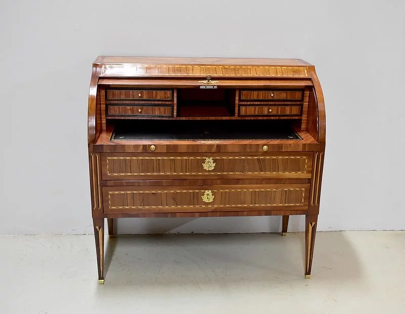 Bureau à cylindre Louis XVI – XVIIIe