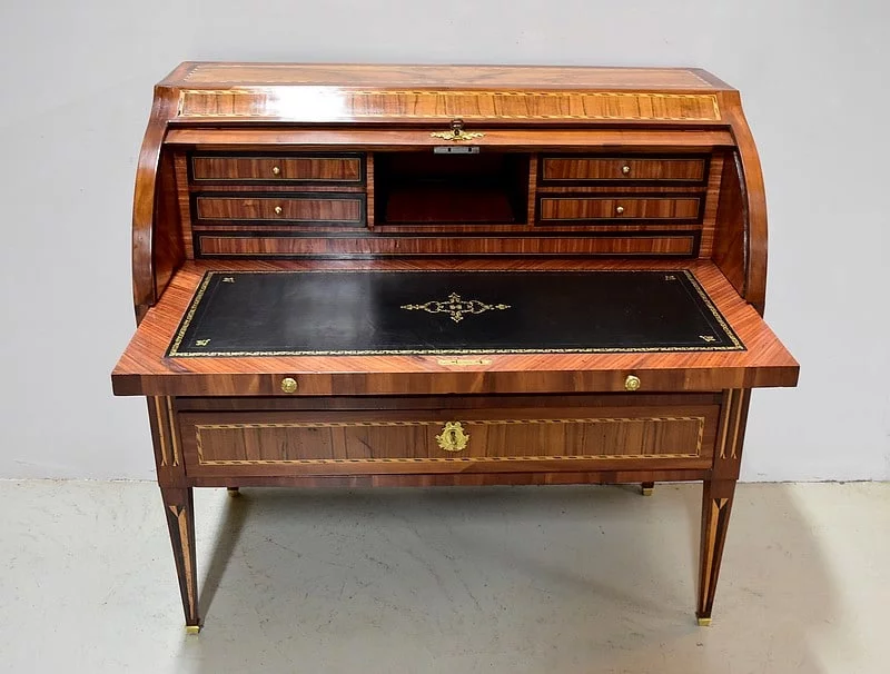 Bureau à cylindre Louis XVI – XVIIIe