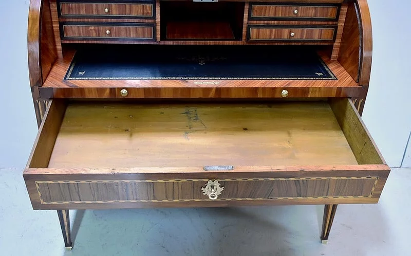 Bureau à cylindre Louis XVI – XVIIIe