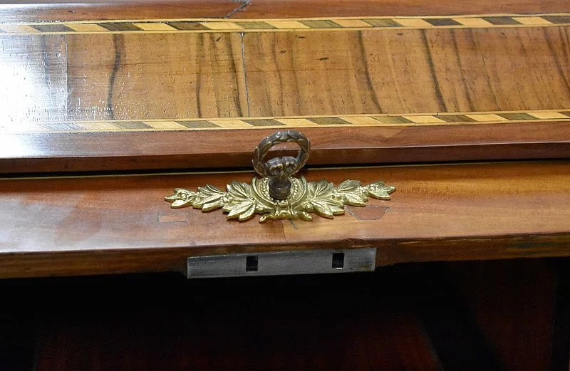 Bureau à cylindre Louis XVI – XVIIIe