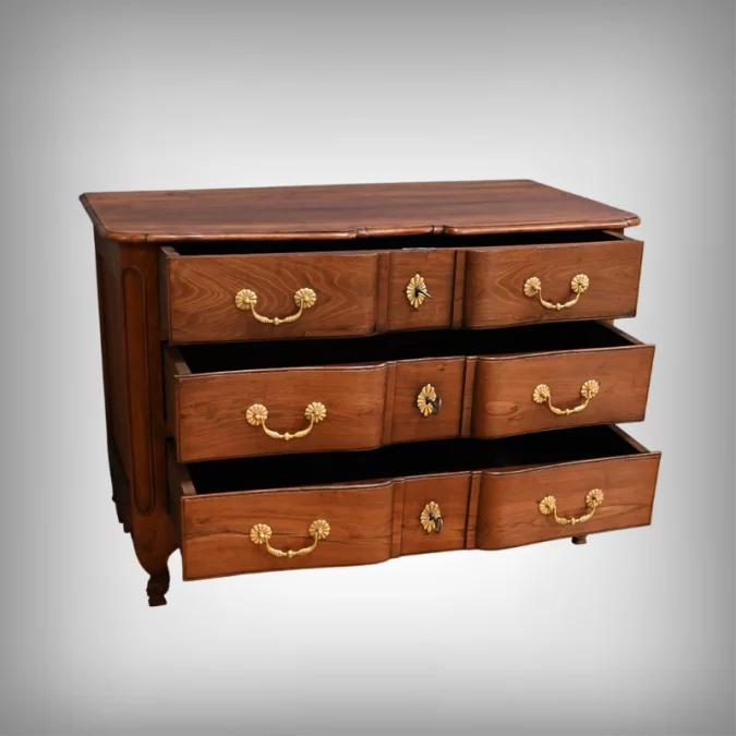 Kommode aus der Zeit Louis XV