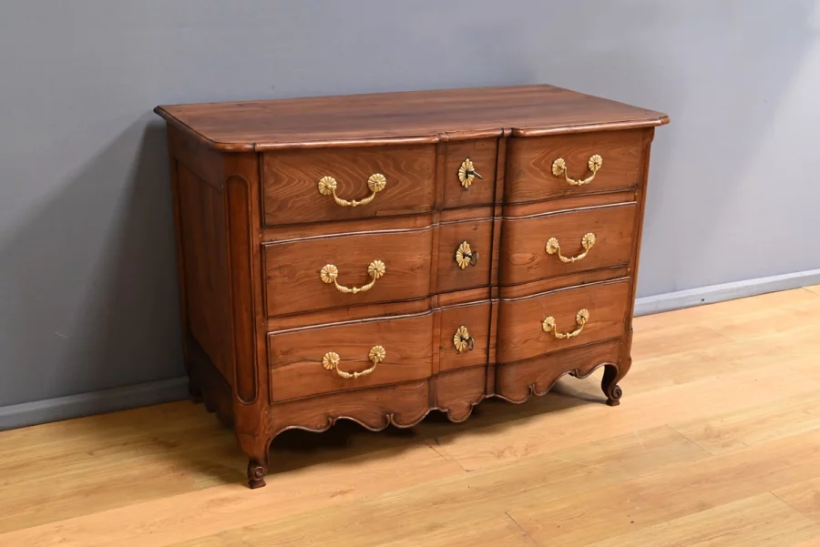 Kommode aus der Zeit Louis XV