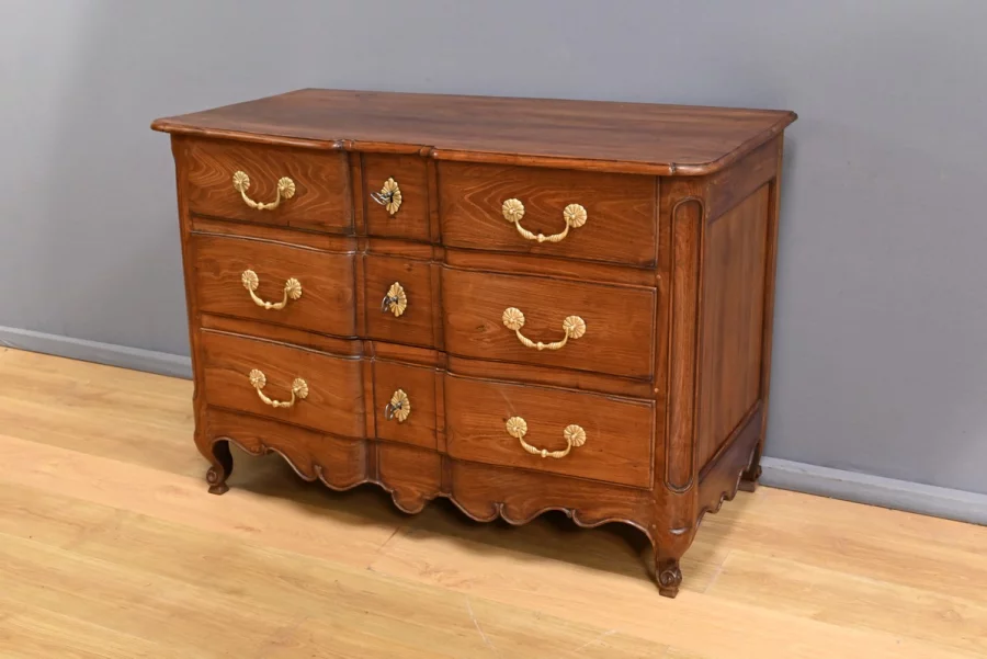 Kommode aus der Zeit Louis XV