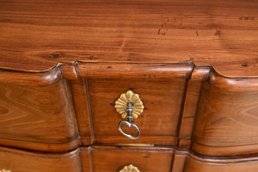 Kommode aus der Zeit Louis XV