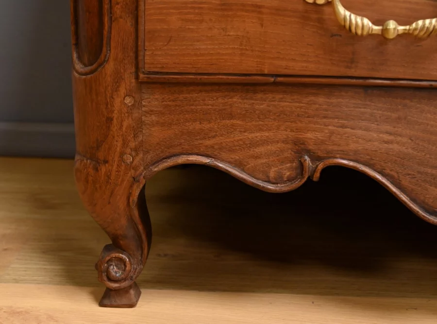 Kommode aus der Zeit Louis XV