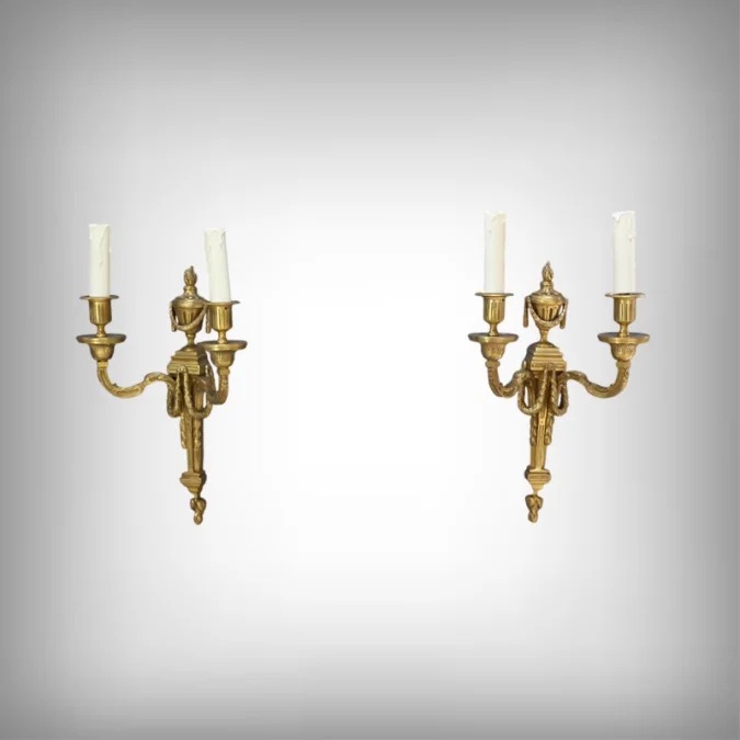 ПАРА НАСТЕННЫХ СВЕТИЛЬНИКОВ В СТИЛЕ ЛЮДОВИКА XVI