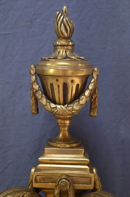 ПАРА НАСТЕННЫХ СВЕТИЛЬНИКОВ В СТИЛЕ ЛЮДОВИКА XVI