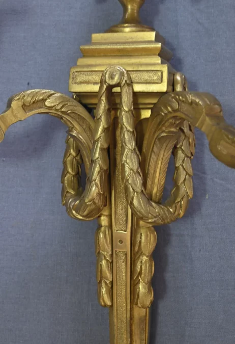 ПАРА НАСТЕННЫХ СВЕТИЛЬНИКОВ В СТИЛЕ ЛЮДОВИКА XVI