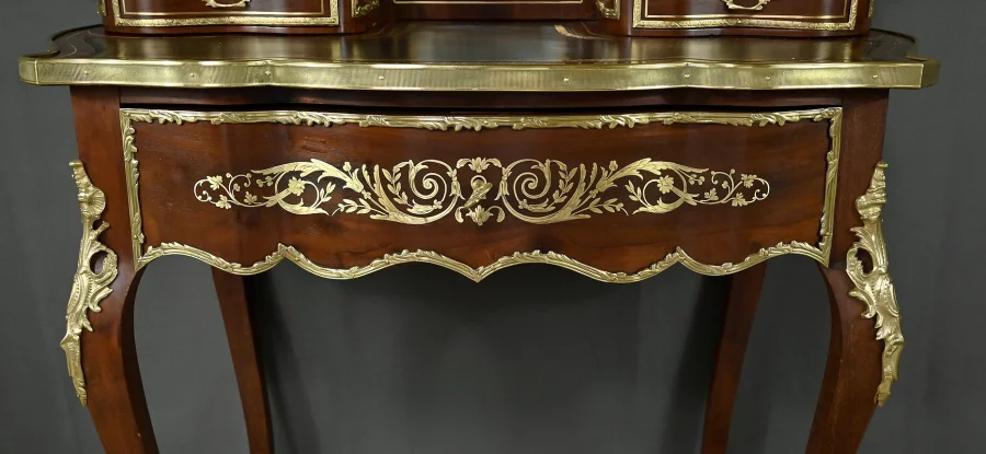 Petit Bureau de Dame en Acajou, époque Napoléon III – 2ème partie XIXe