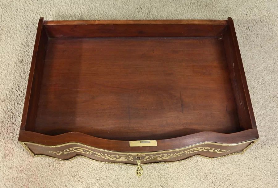 Petit Bureau de Dame en Acajou, époque Napoléon III – 2ème partie XIXe