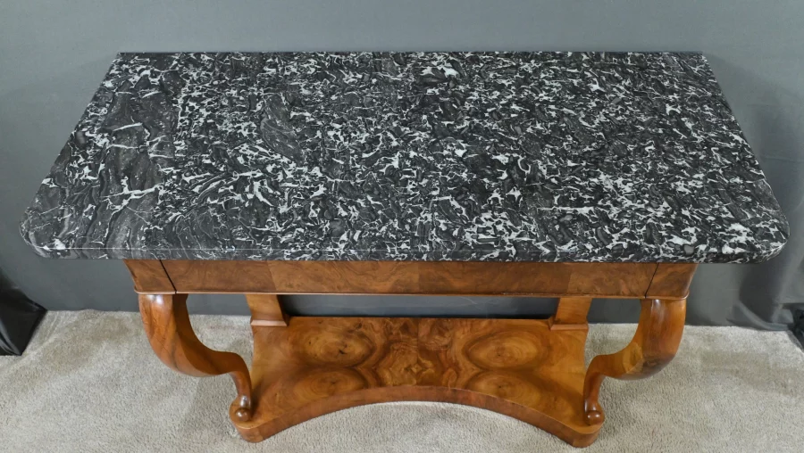 Console en Noyer, époque Restauration – Début XIXe
