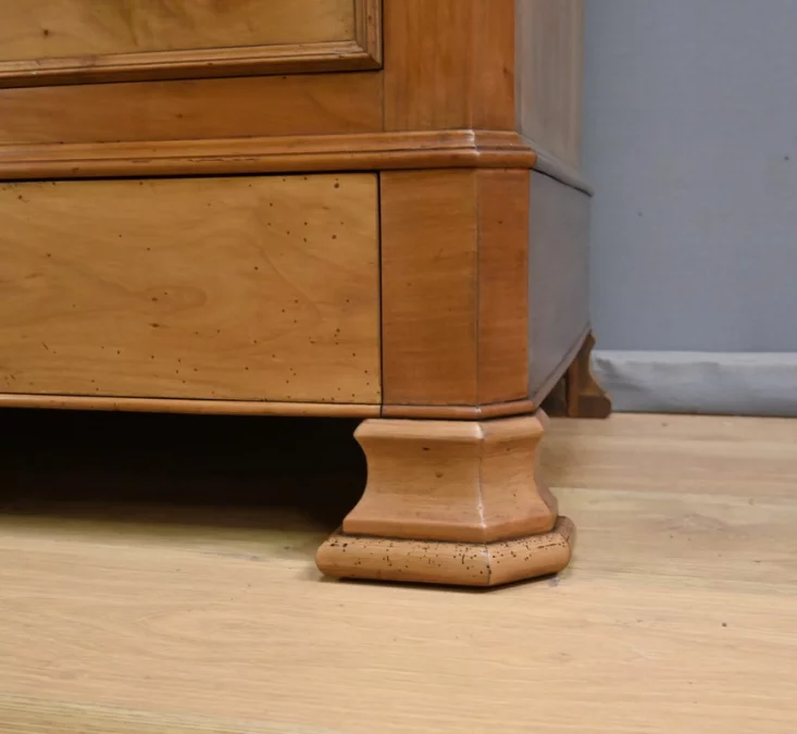 Комод в стиле Луи Филиппа