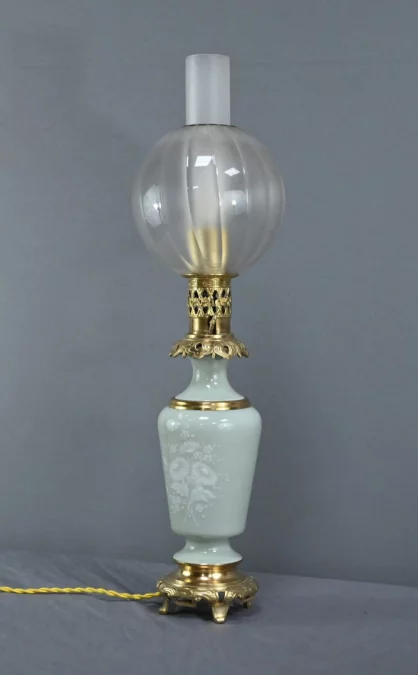 Lampe à Pétrole électrifiée en Céladon, époque Napoléon III – 2ème partie XIXe