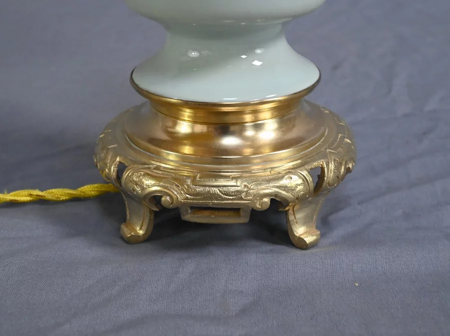 Lampe à Pétrole électrifiée en Céladon, époque Napoléon III – 2ème partie XIXe