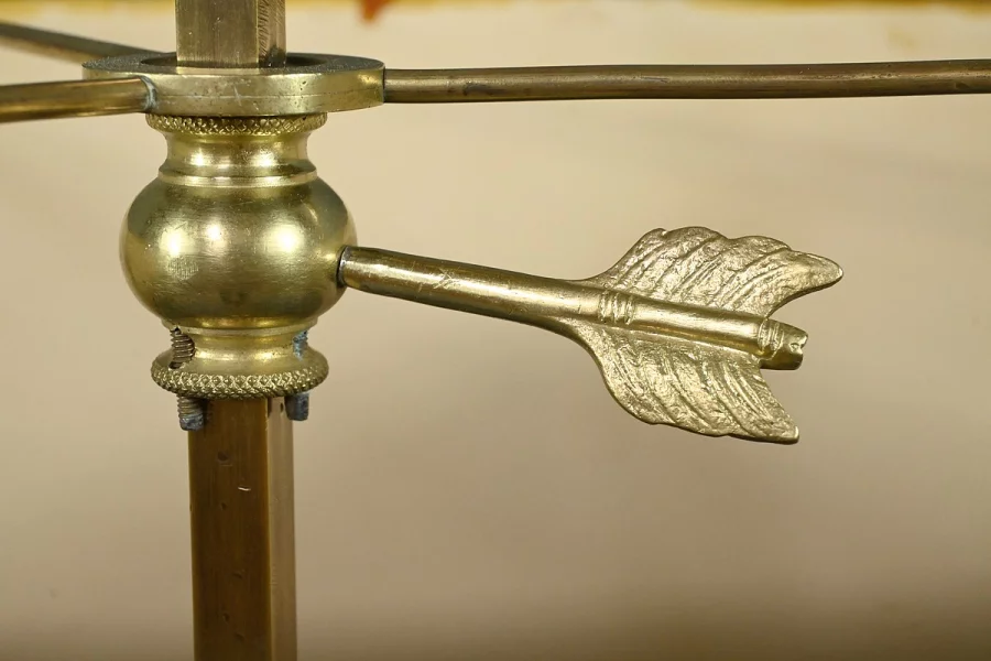 БУЛЬОТНАЯ ЛАМПА В СТИЛЕ ЛЮДОВИКА XVI