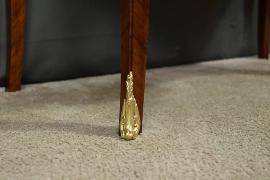 Комод в стиле Людовика XV