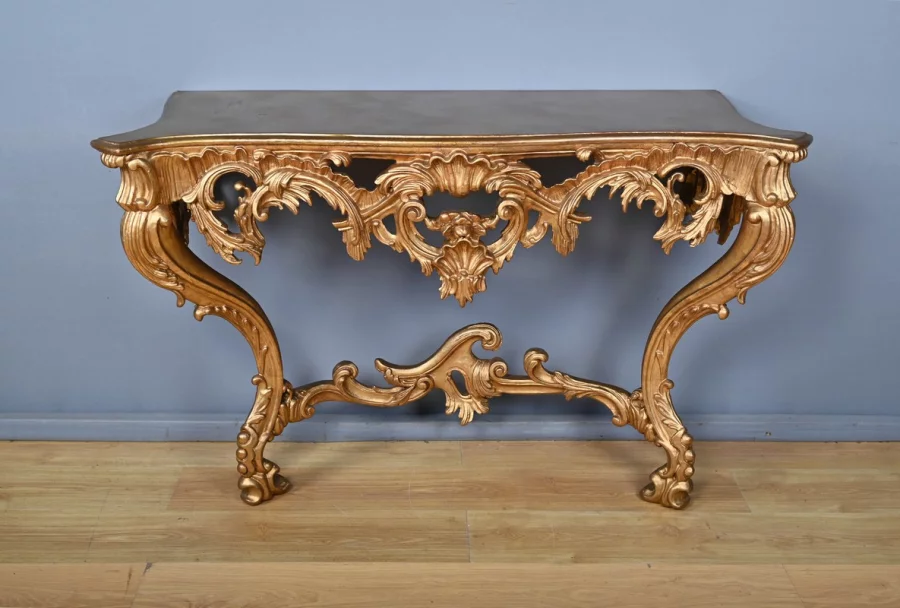 Настенная консоль в стиле Людовика XV