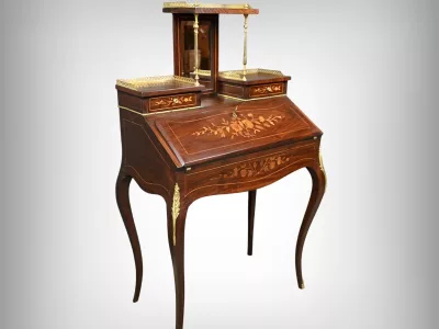 Schreibtisch einer Dame aus der Zeit Napoleons III.