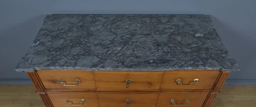 CÓMODA DE LA ÉPOCA LUIS XVI