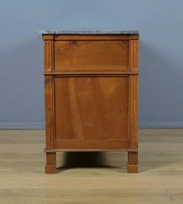 CÓMODA DE LA ÉPOCA LUIS XVI