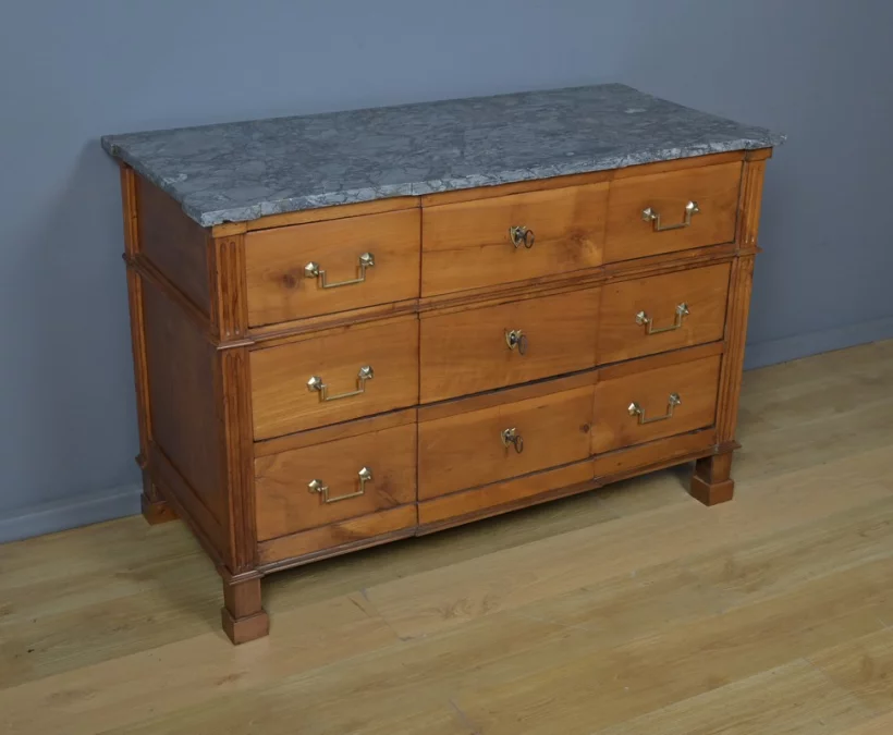 CÓMODA DE LA ÉPOCA LUIS XVI