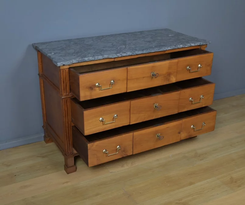 CÓMODA DE LA ÉPOCA LUIS XVI