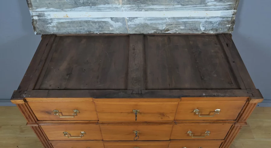 CÓMODA DE LA ÉPOCA LUIS XVI