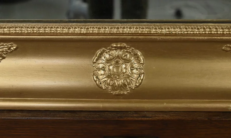 Зеркало во французском ресторанном стиле