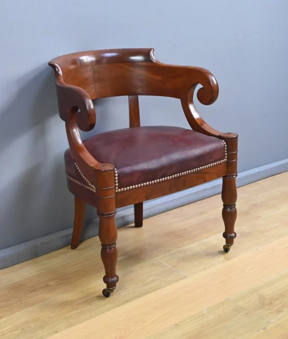 Fauteuil de Bureau en Acajou, époque Restauration – Début XIXe