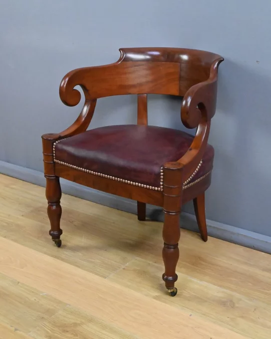 Fauteuil de Bureau en Acajou, époque Restauration – Début XIXe