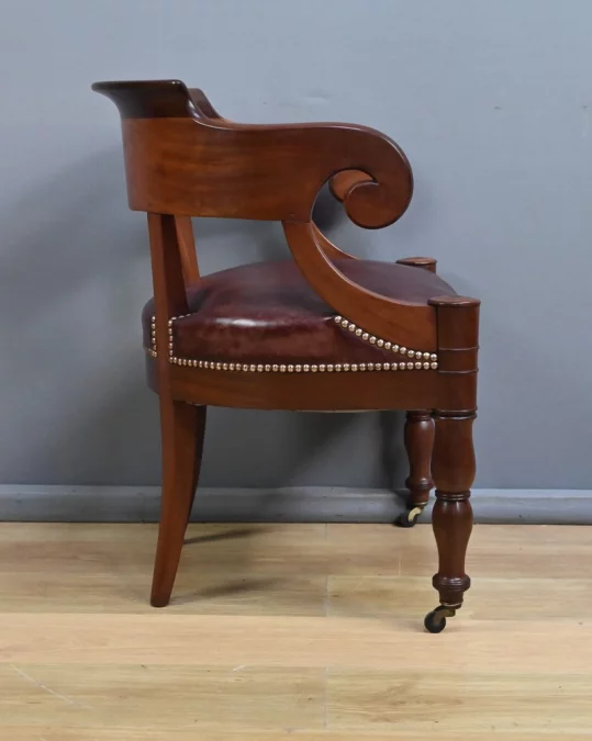 Fauteuil de Bureau en Acajou, époque Restauration – Début XIXe