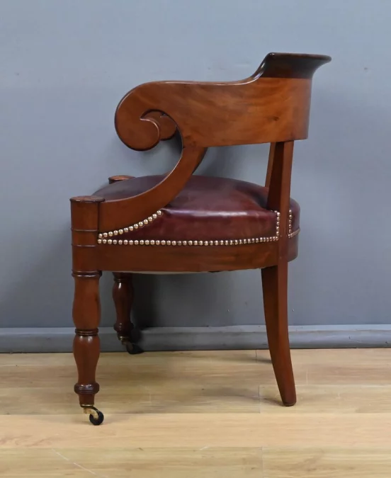 Fauteuil de Bureau en Acajou, époque Restauration – Début XIXe