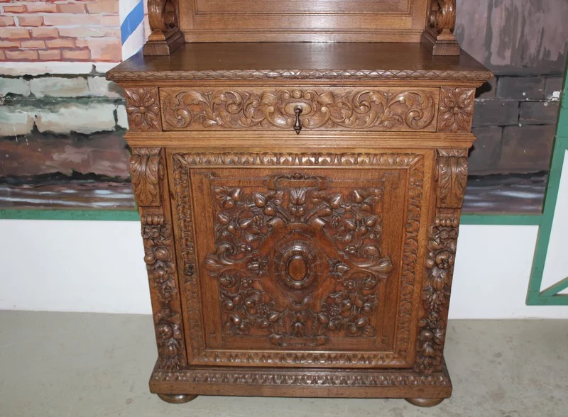 RENACIMIENTO ESTILO DRESSER