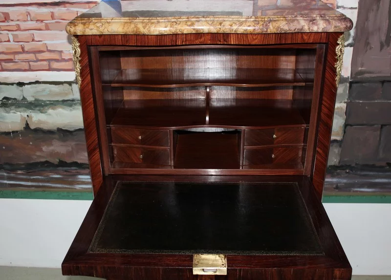 LOUIS XV STIL SECRETAIRE