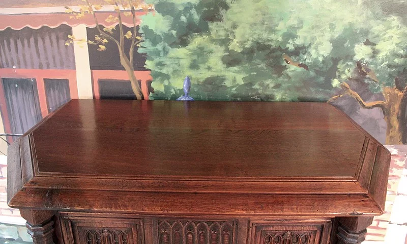 ARMARIO ROBLE DE ESTILO GÓTICO