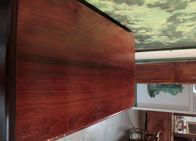 ROSEWOOD CHEST OF DRAWERS