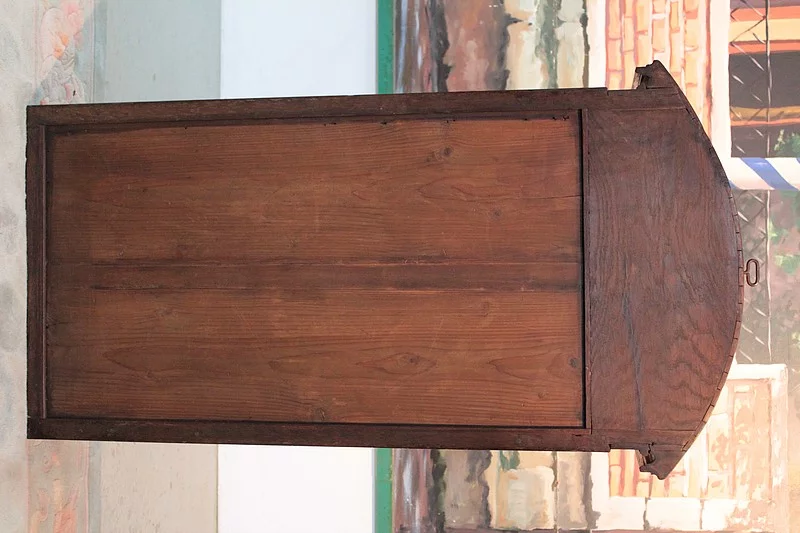 ARMARIO DE SACRISTÍA