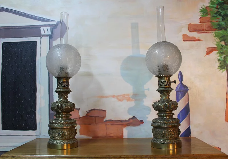 Paire de Lampes à Pétrole en Bronze XIXeme