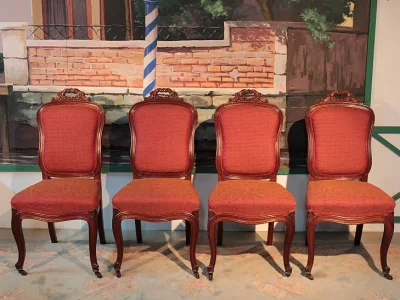 Suite de 4 Chaises NAP III en Acajou de Cuba "Jeanselme" XIXeme