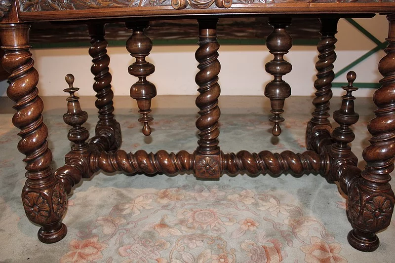 LOUIS XIII ESTILO ESCRIBIR LA MESA