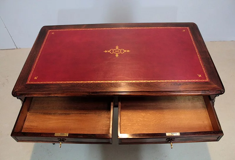 LOUIS XV ESTILO ESCRIBIR LA MESA